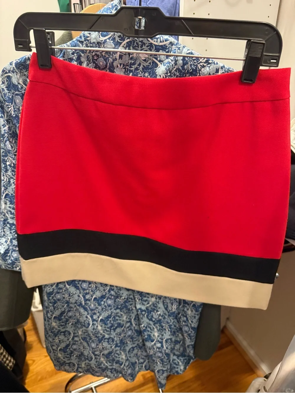 kate spade size 4 Evan Skirt